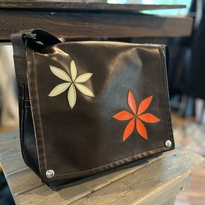 Queen Bee creations crossbody bag